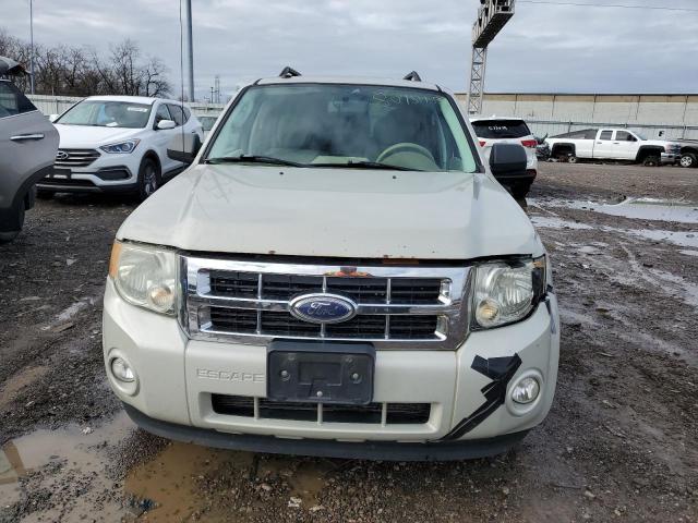 1FMCU03799KD06542 - 2009 FORD ESCAPE XLT CREAM photo 5