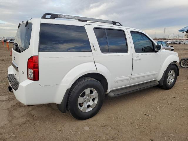 5N1AR18U65C744744 - 2005 NISSAN PATHFINDER LE WHITE photo 3