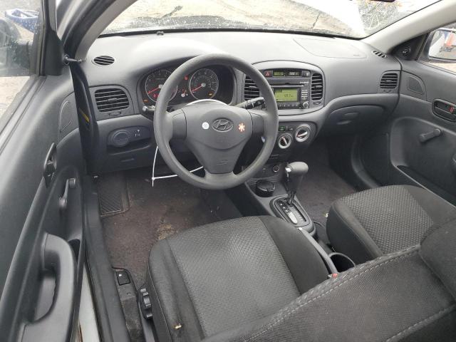 KMHCM36C59U127543 - 2009 HYUNDAI ACCENT GS SILVER photo 8