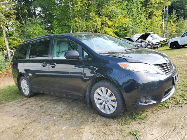 2016 TOYOTA SIENNA LE, 