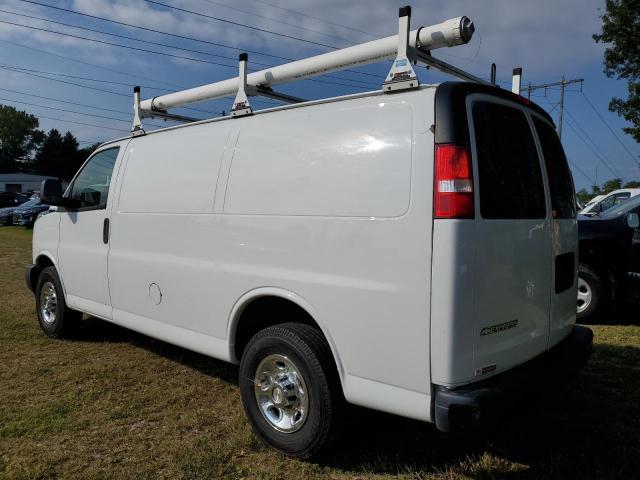 1GCWGAFP5L1230258 - 2020 CHEV EXPRESS G2500 WHITE photo 3