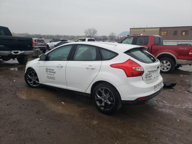 1FADP3K22EL169459 - 2014 FORD FOCUS SE WHITE photo 2