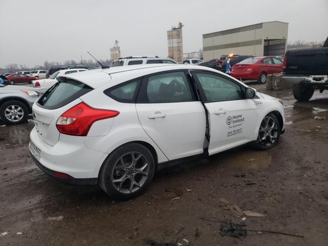 1FADP3K22EL169459 - 2014 FORD FOCUS SE WHITE photo 3