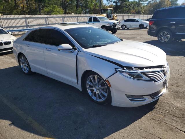 3LN6L2J90FR605750 - 2015 LINCOLN MKZ WHITE photo 4