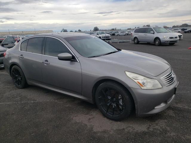 JNKCV61E49M307493 - 2009 INFINITI G37 BASE GRAY photo 4