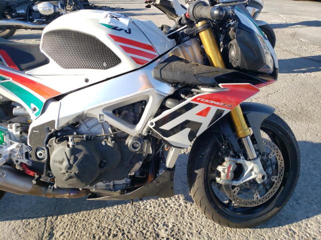 ZD4KGU007LS001347 - 2020 APRILIA TUONO WHITE photo 5