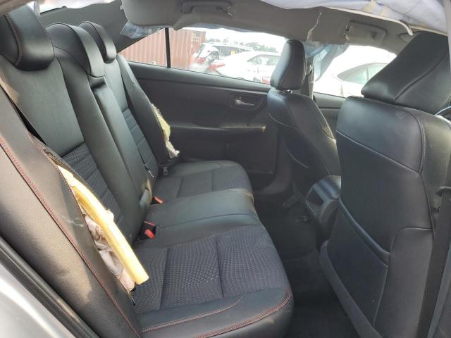 4T1BF1FK7FU066144 - 2015 TOYOTA CAMRY LE SILVER photo 10