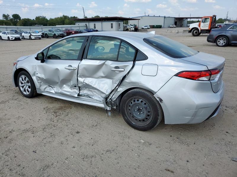 JTDEPRAE5LJ105759 - 2020 TOYOTA COROLLA LE SILVER photo 2