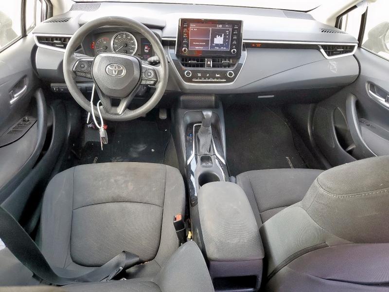 JTDEPRAE5LJ105759 - 2020 TOYOTA COROLLA LE SILVER photo 8