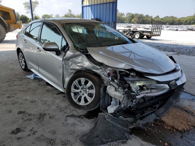 5YFEPMAE8NP336687 - 2022 TOYOTA COROLLA LE SILVER photo 4
