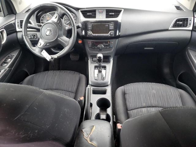 3N1AB7AP5JY207013 - 2018 NISSAN SENTRA S أبيض صورة 8