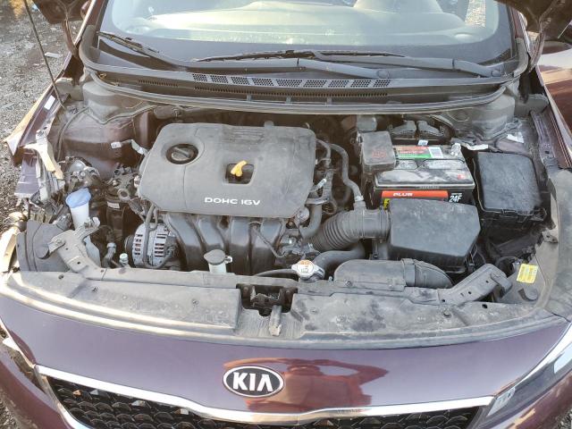 3KPFK4A70JE168303 - 2018 KIA FORTE LX BURGUNDY photo 11