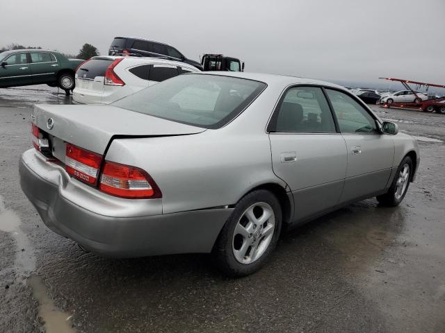 JT8BF28G4Y5085216 - 2000 LEXUS ES 300 SILVER photo 3