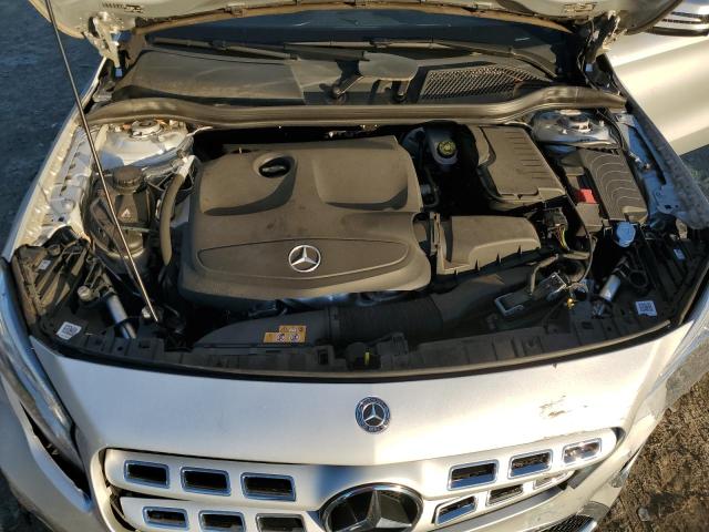 WDCTG4EB1KU020600 - 2019 MERCEDES-BENZ GLA 250 SILVER photo 11