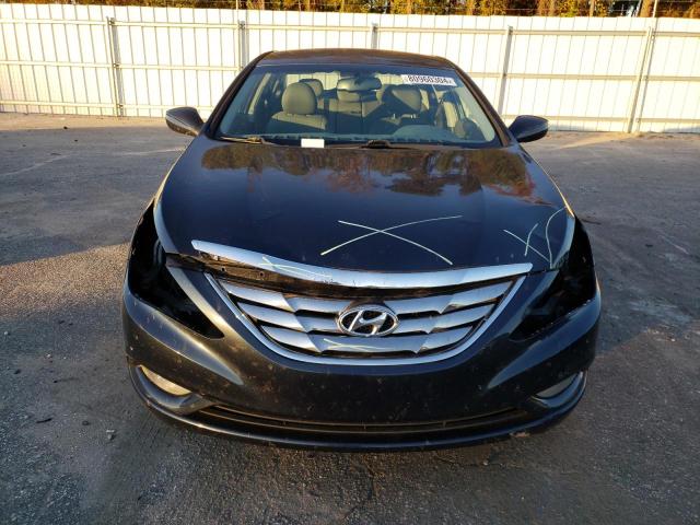 5NPEC4AC0CH477922 - 2012 HYUNDAI SONATA SE CHARCOAL photo 5