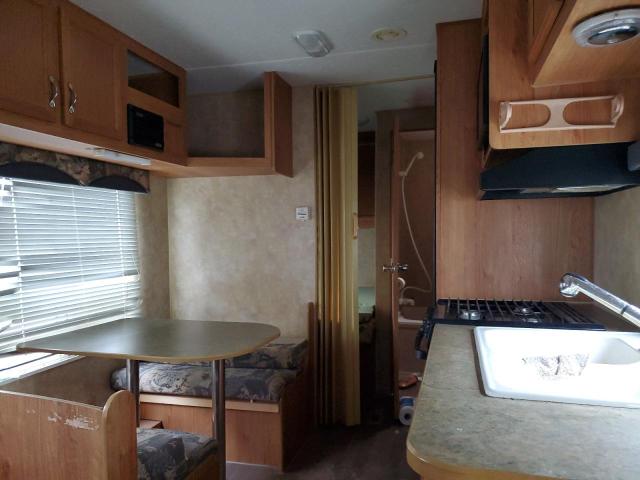 1UJBJ02N1718B0946 - 2007 JAYC TRAVEL TRL თეთრი ფოტო 6