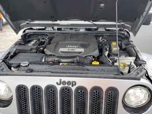 1C4BJWEG0HL620453 - 2017 JEEP WRANGLER U SAHARA SILVER photo 11