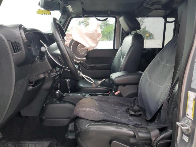 1C4BJWEG0HL620453 - 2017 JEEP WRANGLER U SAHARA SILVER photo 7