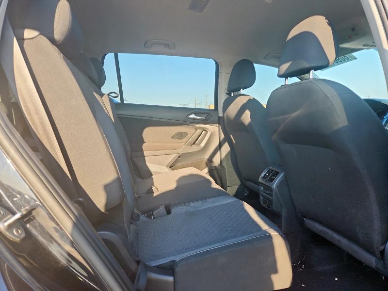 3VV1B7AX3MM075136 - 2021 VOLKSWAGEN TIGUAN S Negro foto 10