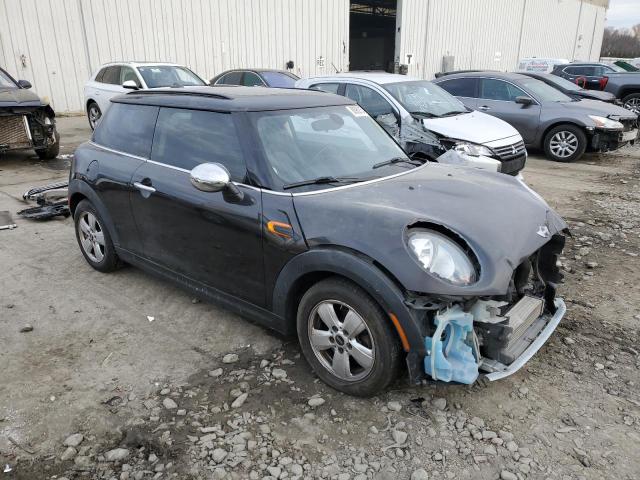 WMWXM5C51F3A57287 - 2015 MINI COOPER BLACK photo 4