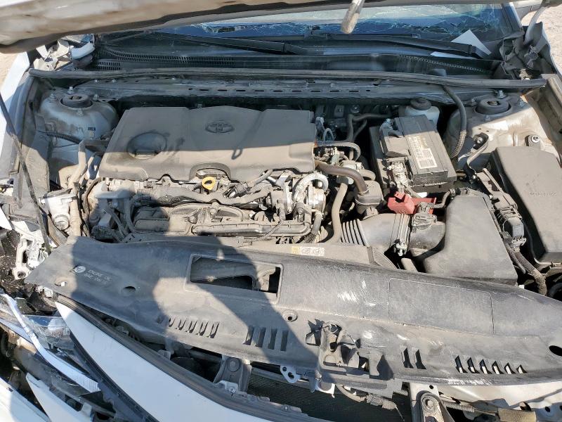 4T1C11AK8NU012571 - 2022 TOYOTA CAMRY LE WHITE photo 11