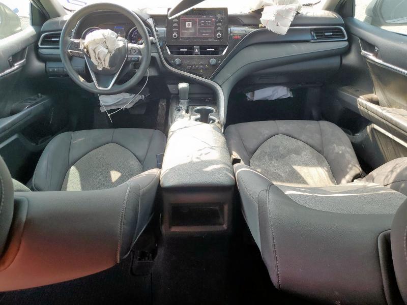 4T1C11AK8NU012571 - 2022 TOYOTA CAMRY LE WHITE photo 8