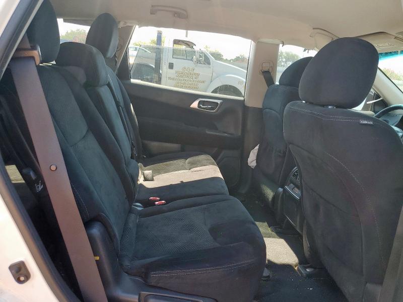 5N1AR2MN4GC637263 - 2016 NISSAN PATHFINDER S WHITE photo 11