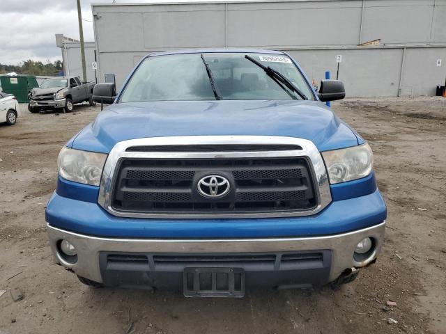 5TFUM5F15AX010860 - 2010 TOYOTA TUNDRA DOUBLE CAB SR5 BLUE photo 5