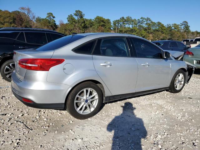 1FADP3F22FL207462 - 2015 FORD FOCUS SE SILVER photo 3