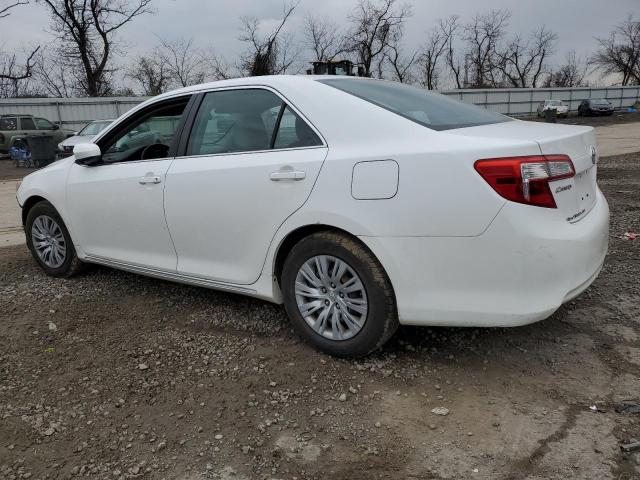 4T1BF1FK0CU139222 - 2012 TOYOTA CAMRY BASE WHITE photo 2