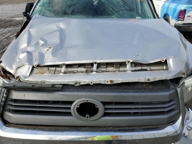 5TFUW5F18EX340363 - 2014 TOYOTA TUNDRA DOUBLE CAB SR/SR5 SILVER photo 11