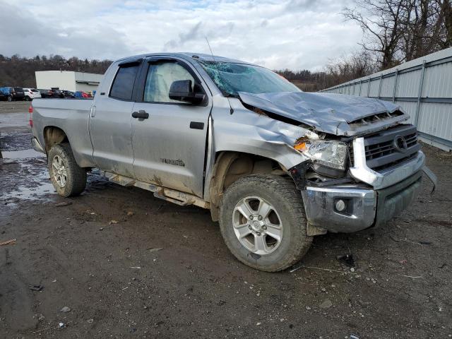 5TFUW5F18EX340363 - 2014 TOYOTA TUNDRA DOUBLE CAB SR/SR5 SILVER photo 4
