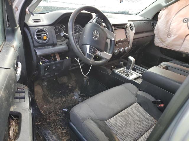 5TFUW5F18EX340363 - 2014 TOYOTA TUNDRA DOUBLE CAB SR/SR5 SILVER photo 8
