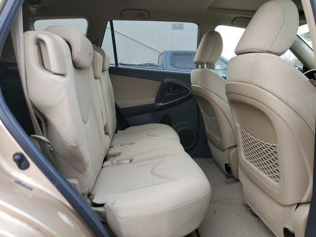 2T3BF4DVXBW091118 - 2011 TOYOTA RAV4 GOLD photo 11