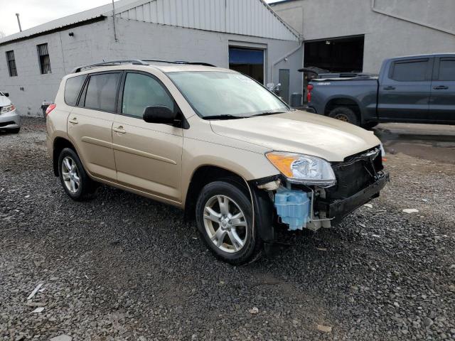 2T3BF4DVXBW091118 - 2011 TOYOTA RAV4 GOLD photo 4