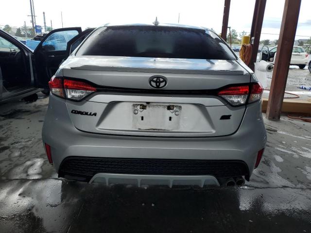 5YFS4MCE6NP099223 - 2022 TOYOTA COROLLA SE ვერცხლისფერი ფოტო 6