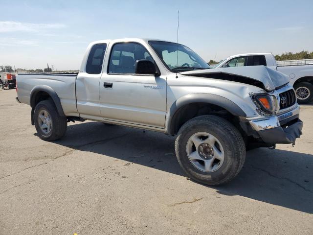 5TESN92N72Z141125 - 2002 TOYOTA TACOMA XTRACAB PRERUNNER SILVER photo 4