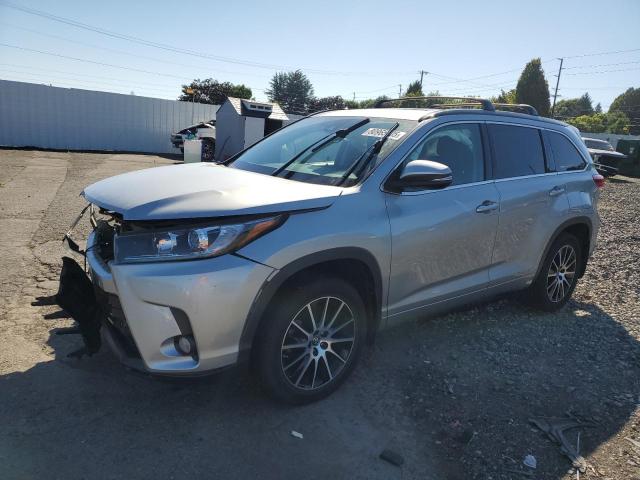 2017 TOYOTA HIGHLANDER SE, 