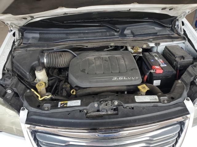 2C4RC1BG7FR588475 - 2015 CHRYSLER TOWN & COU TOURING WHITE photo 12