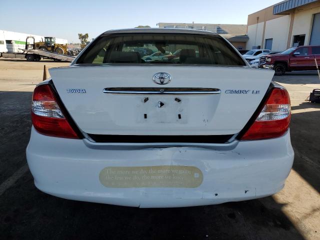 JTDBE32K220104549 - 2002 TOYOTA CAMRY LE WHITE photo 6