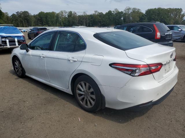 4T1C11AK3LU974130 - 2020 TOYOTA CAMRY LE WHITE photo 2