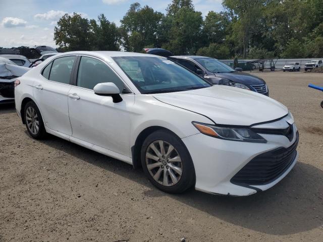 4T1C11AK3LU974130 - 2020 TOYOTA CAMRY LE WHITE photo 4