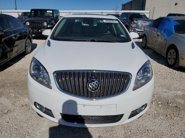 1G4PS5SK3F4169933 - 2015 BUICK VERANO WHITE photo 5