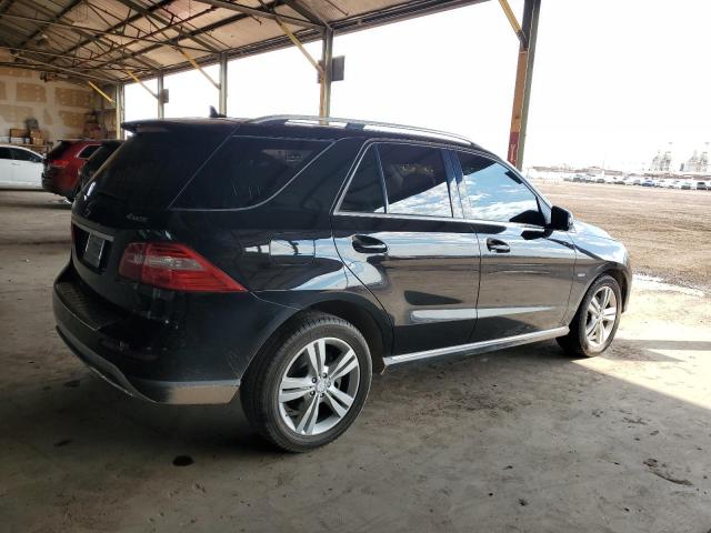 4JGDA5HB6CA020961 - 2012 MERCEDES-BENZ ML 350 4MATIC BLACK photo 3