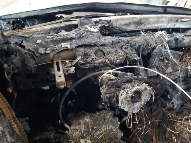 WBAWV13528P120343 - 2008 BMW 328 I SULEV BURN photo 9