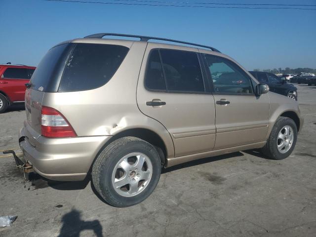 4JGAB54E22A303677 - 2002 MERCEDES-BENZ ML 320 ვერცხლისფერი ფოტო 3