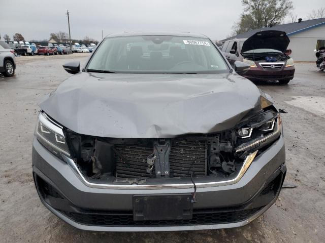 1VWMA7A31LC018118 - 2020 VOLKSWAGEN PASSAT R-LINE Grau Foto 5