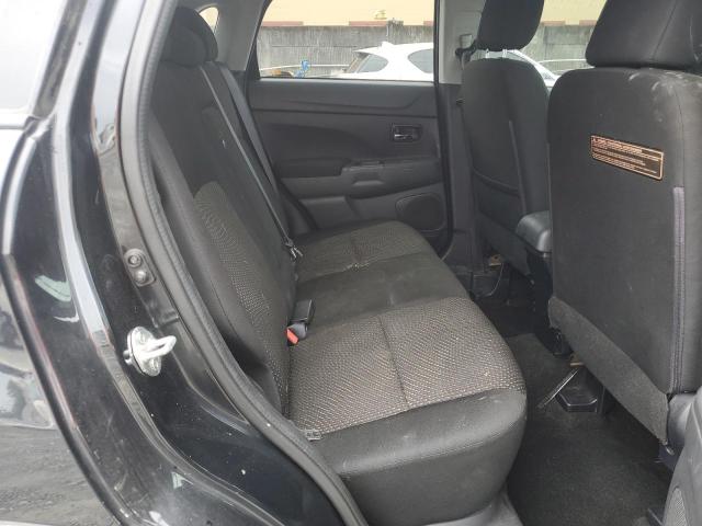 JA4AP3AU8GZ029409 - 2016 MITSUBISHI OUTLANDER ES BLACK photo 10