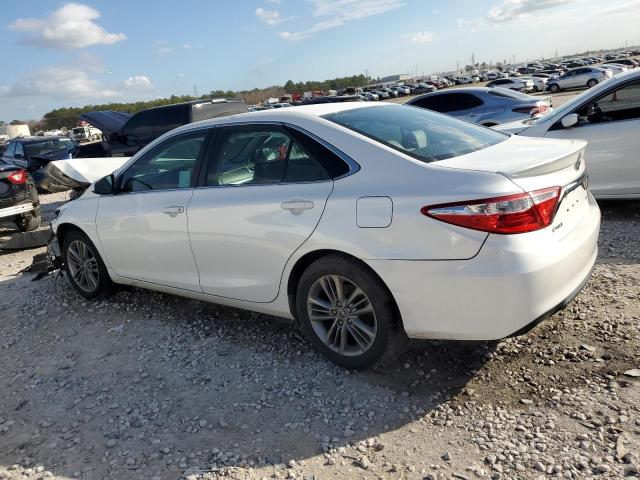 4T1BF1FK6GU142440 - 2016 TOYOTA CAMRY LE WHITE photo 2