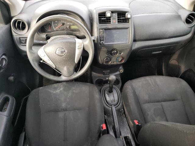 3N1CN7APXJL888282 - 2018 NISSAN VERSA S SILVER photo 8